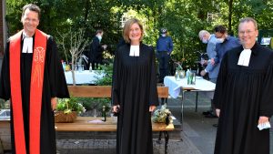 Read more about the article Premiere in der Philippuskirche – Ordination von Nicola Thomas-Landgrebe in Corona-Zeiten